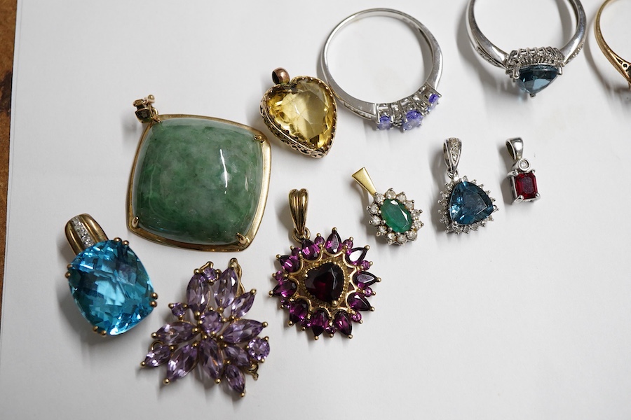 A small group of jewellery to include, four modern 9ct gold and gem set rings including garnet and seed pearl cluster and sapphire and diamond cluster, one other modern 9k and gem set ring, five assorted 9ct and gem set